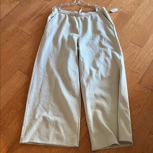 GAP Men's Beige Sweatpants new with tags